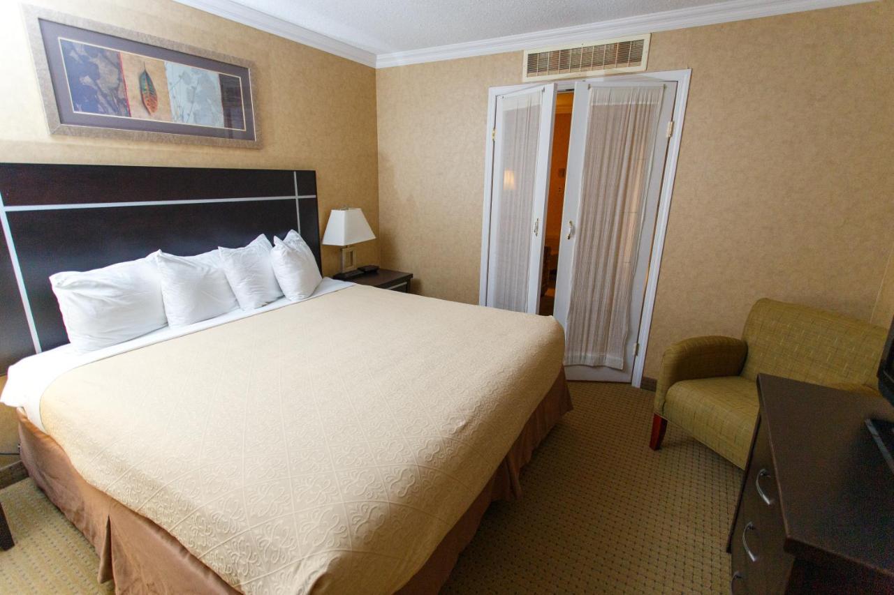 The George Dawson Inn & Conference Centre Dawson Creek Kültér fotó