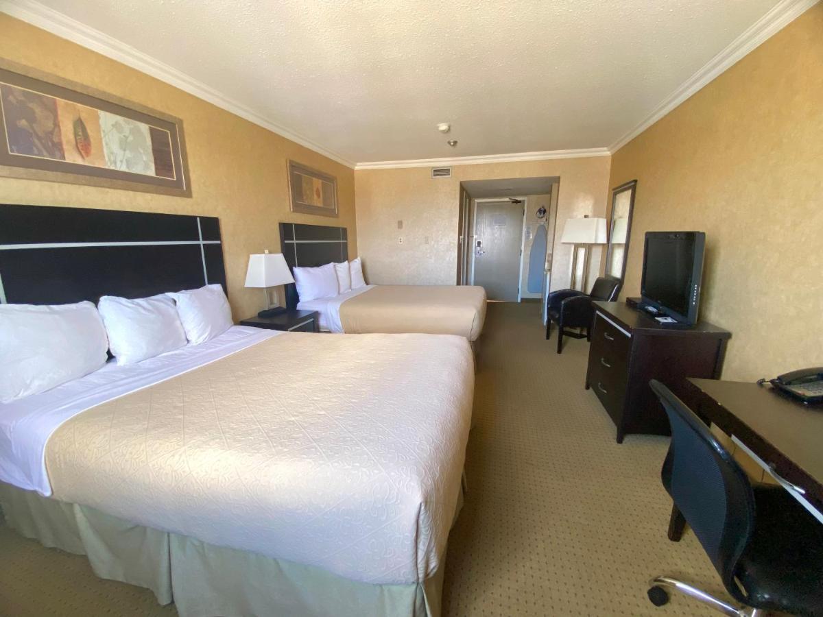 The George Dawson Inn & Conference Centre Dawson Creek Kültér fotó